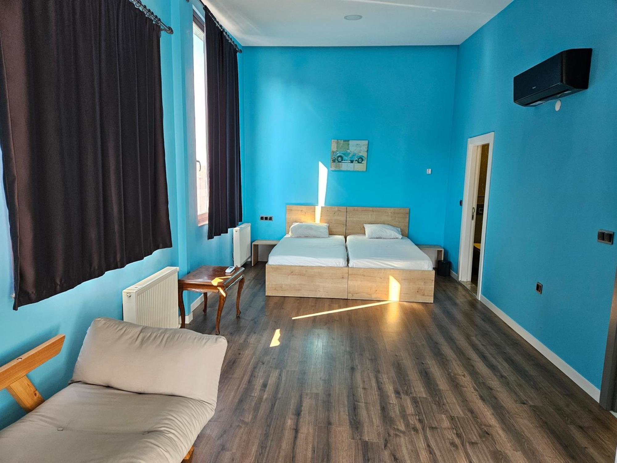 Oldskool Villas Close To Lara Beach Antalya Room photo